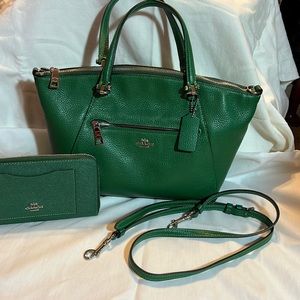 Green Coach Leather Bag with matching Wallet
